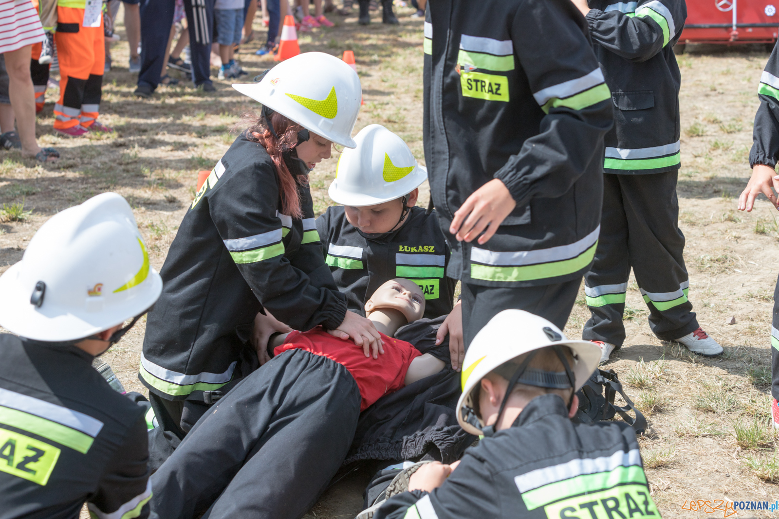 II Ogólnopolski Zlot Czerwonych Samochodów w Poznaniu Foto: lepszyPOZNAN.pl/Piotr Rychter II Ogólnopolski Zlot Czerwonych Samochodów w Poznaniu Foto: lepszyPOZNAN.pl/Piotr Rychter
