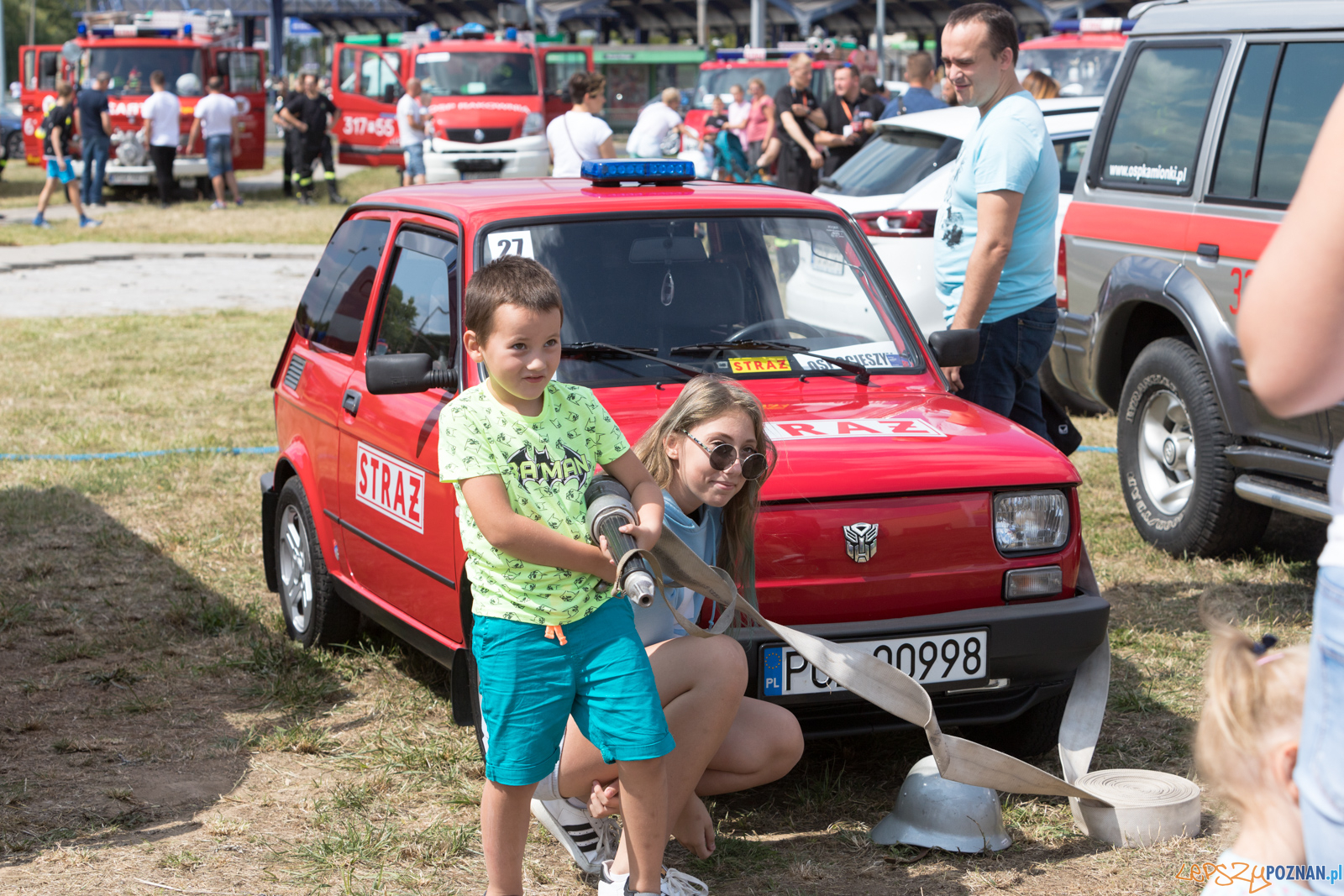 II Ogólnopolski Zlot Czerwonych Samochodów w Poznaniu Foto: lepszyPOZNAN.pl/Piotr Rychter II Ogólnopolski Zlot Czerwonych Samochodów w Poznaniu Foto: lepszyPOZNAN.pl/Piotr Rychter