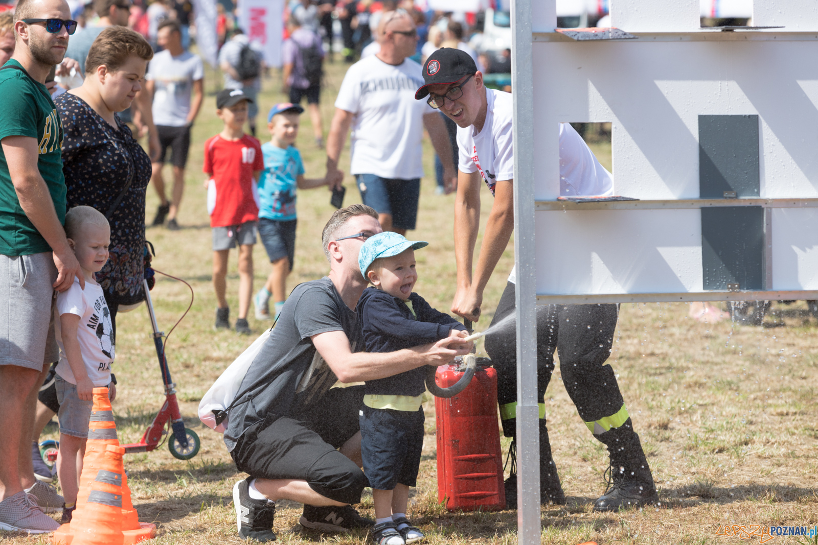 II Ogólnopolski Zlot Czerwonych Samochodów w Poznaniu Foto: lepszyPOZNAN.pl/Piotr Rychter II Ogólnopolski Zlot Czerwonych Samochodów w Poznaniu Foto: lepszyPOZNAN.pl/Piotr Rychter