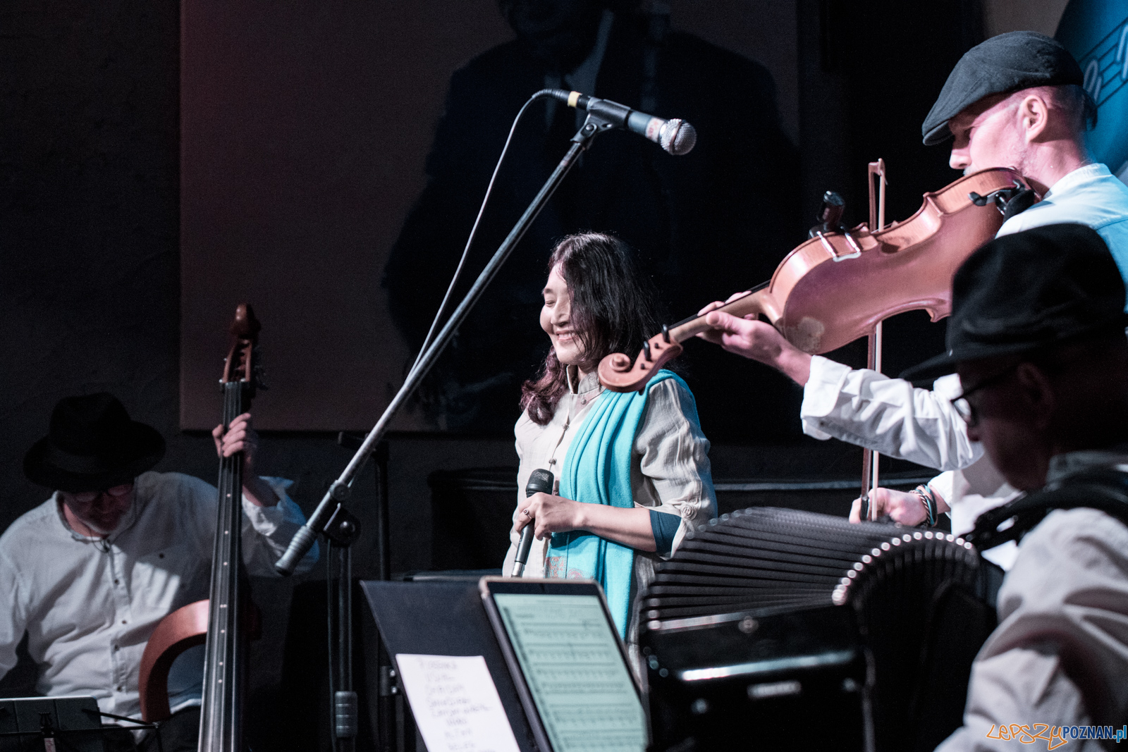 Kroke i Urna Ser Blue Note Foto: lepszyPOZNAN.pl / Ewelina Jaśkowiak Kroke i Urna Ser Blue Note Foto: lepszyPOZNAN.pl / Ewelina Jaśkowiak