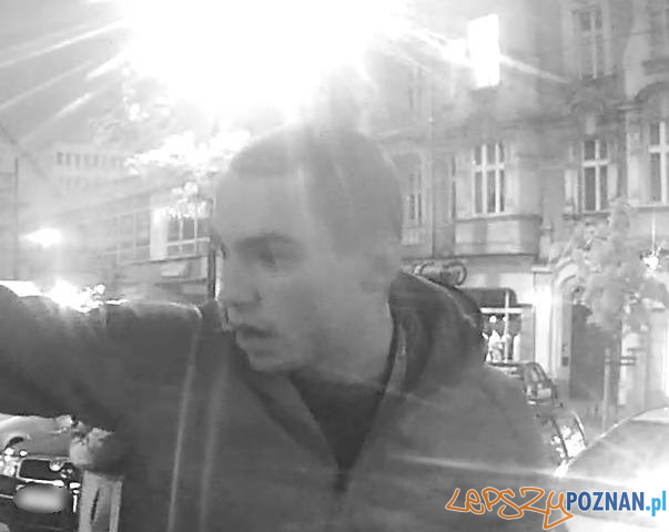 Poszukiwani napastnicy Foto: materiały prasowe / Policja Poszukiwani napastnicy Foto: materiały prasowe / Policja