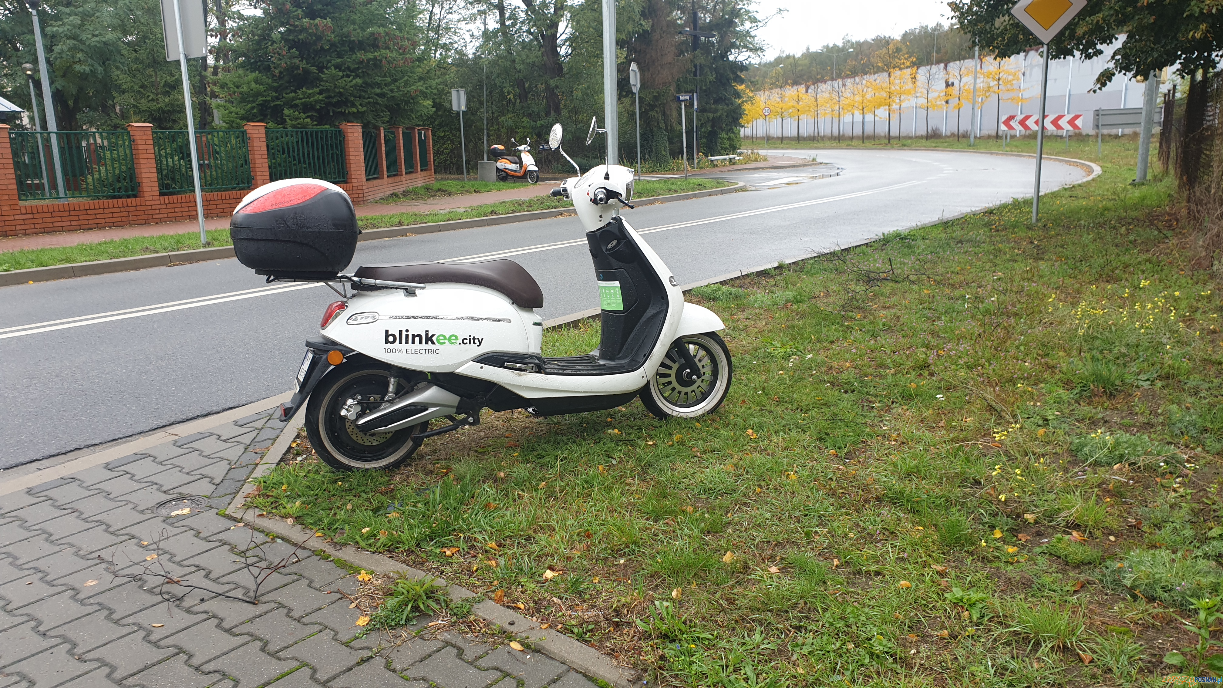 Skuter zakładnik! Foto: lepszyPOZNAN / tab Skuter zakładnik! Foto: lepszyPOZNAN / tab