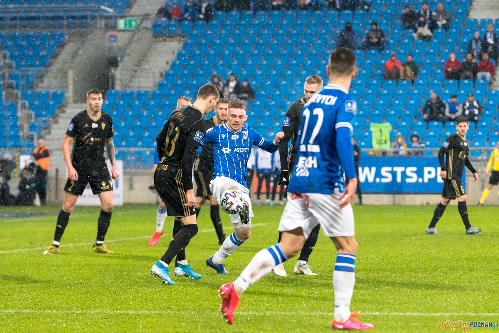 KKS Lech Poznań - Górni Zabrze (Kamil Jóźwiak) Foto: lepszyPOZNAN.pl/Piotr Rychter KKS Lech Poznań - Górni Zabrze (Kamil Jóźwiak) Foto: lepszyPOZNAN.pl/Piotr Rychter