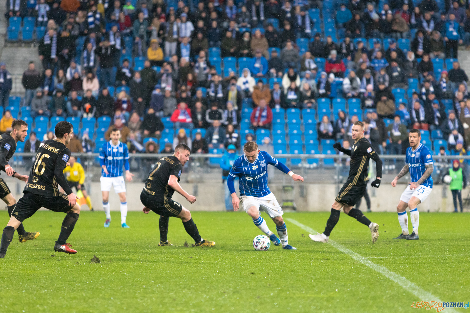 KKS Lech Poznań - Górni Zabrze (Kamil Jóźwiak) Foto: lepszyPOZNAN.pl/Piotr Rychter KKS Lech Poznań - Górni Zabrze (Kamil Jóźwiak) Foto: lepszyPOZNAN.pl/Piotr Rychter
