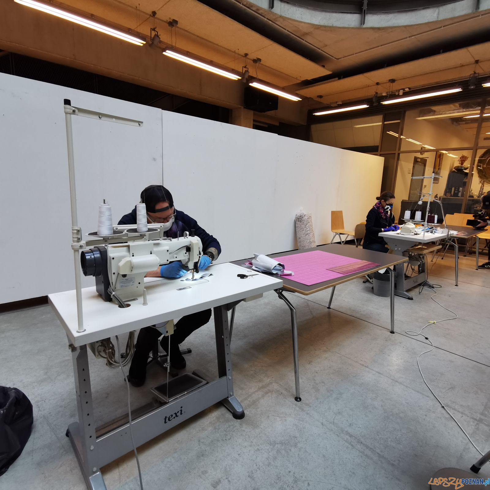 Kombinezony z UAP Foto: Uniwersytet Artystyczny Kombinezony z UAP Foto: Uniwersytet Artystyczny