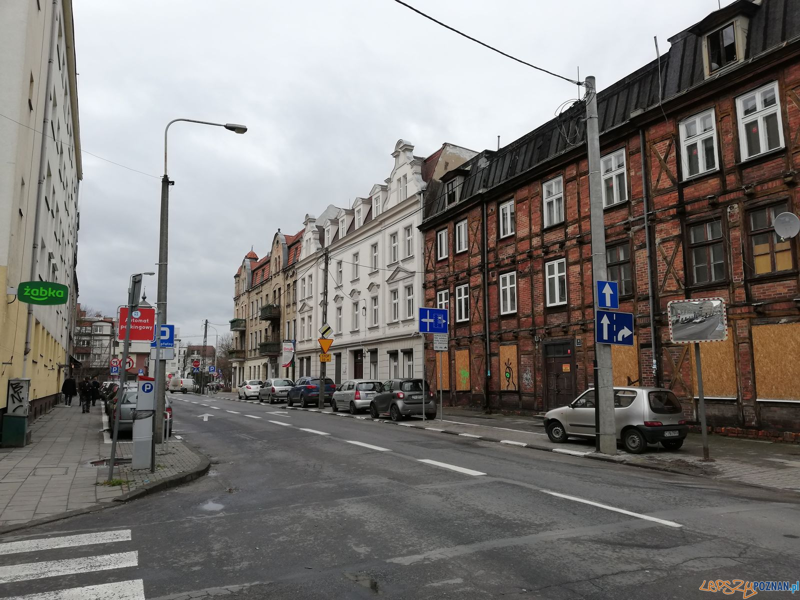 Kamienica szachulcowa, ul. Jeżycka Foto: Tomasz Dworek Kamienica szachulcowa, ul. Jeżycka Foto: Tomasz Dworek