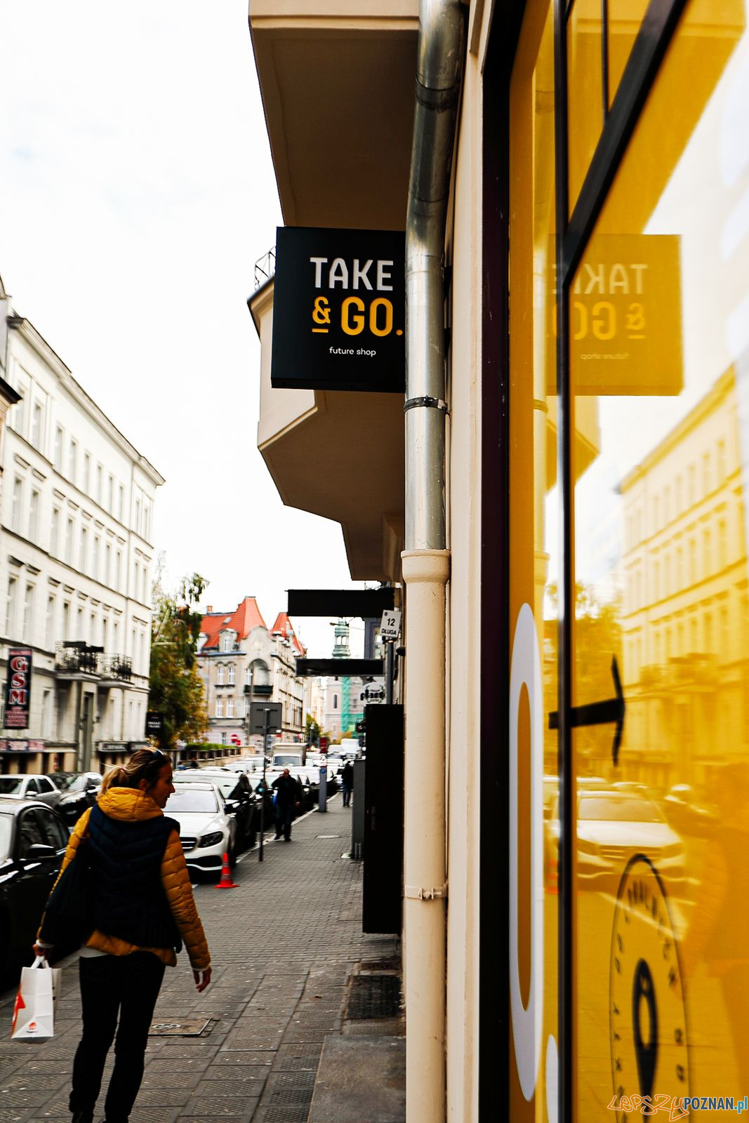 Take & Go - sklep przy Półwiejskiej - Długiej Foto: materiały prasowe Surge Cloud Take & Go - sklep przy Półwiejskiej - Długiej Foto: materiały prasowe Surge Cloud