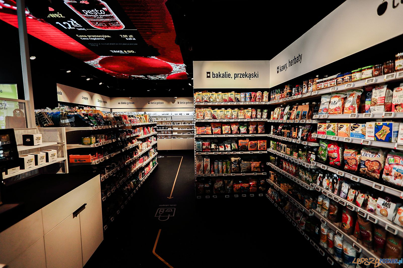 Take & Go - sklep przy Półwiejskiej - Długiej Foto: materiały prasowe Surge Cloud Take & Go - sklep przy Półwiejskiej - Długiej Foto: materiały prasowe Surge Cloud